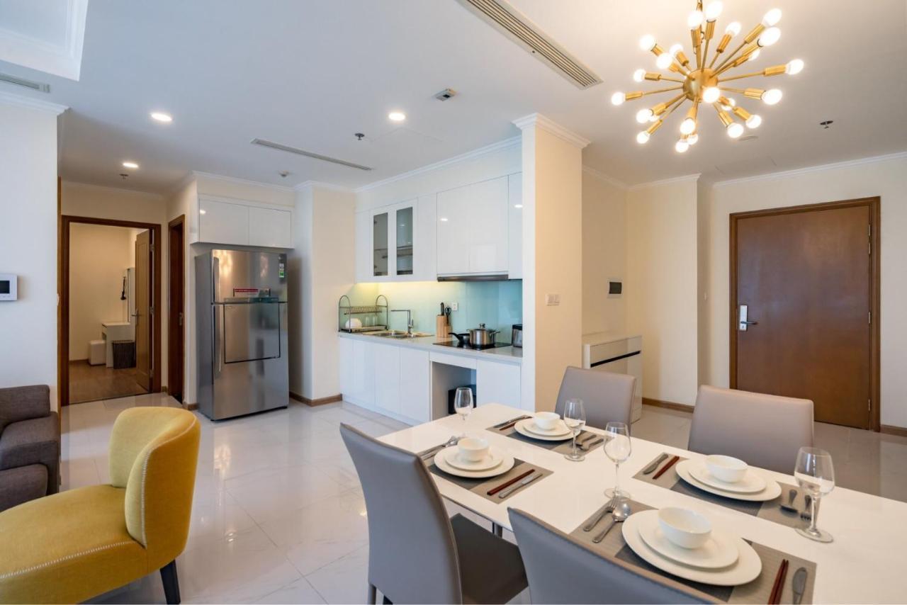 Luxury Vinhomes Central Park Humi Apartment Хошимин Экстерьер фото