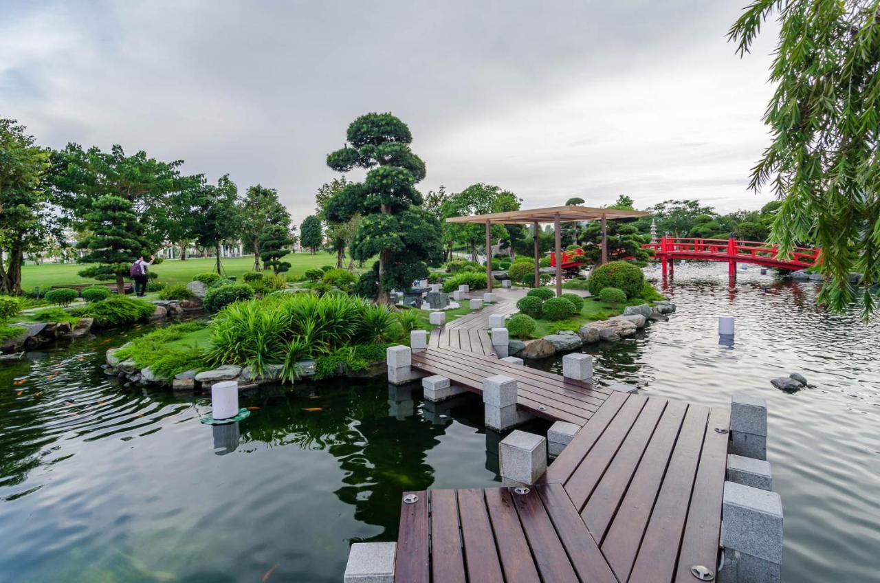 Luxury Vinhomes Central Park Humi Apartment Хошимин Экстерьер фото