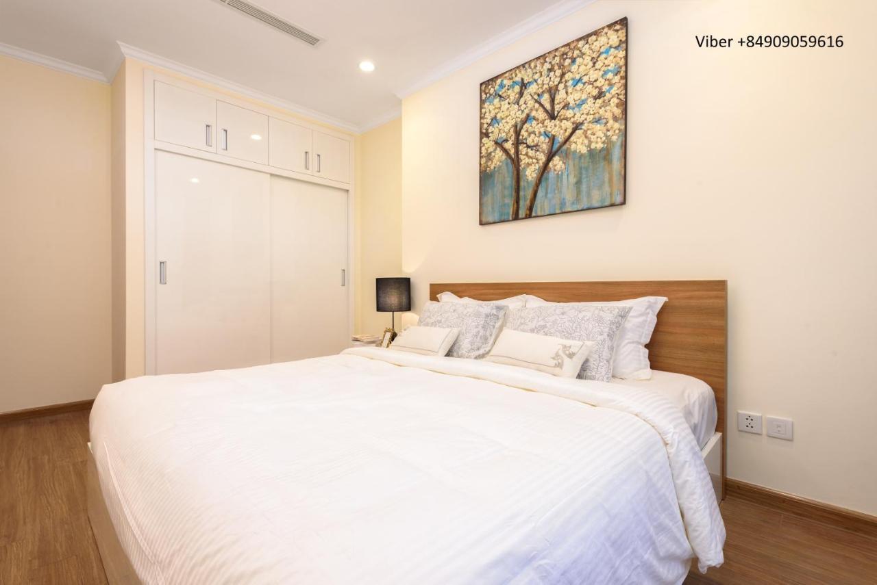Luxury Vinhomes Central Park Humi Apartment Хошимин Экстерьер фото