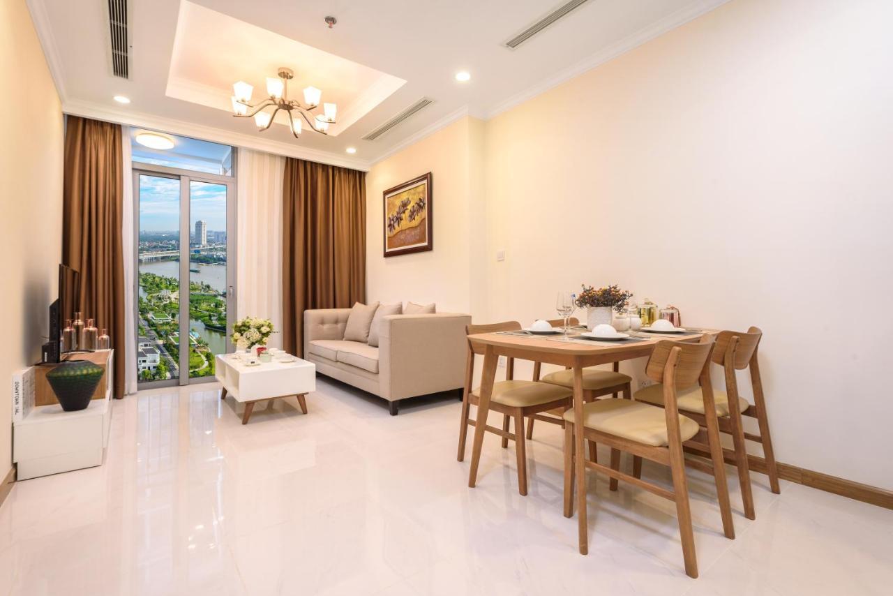 Luxury Vinhomes Central Park Humi Apartment Хошимин Экстерьер фото