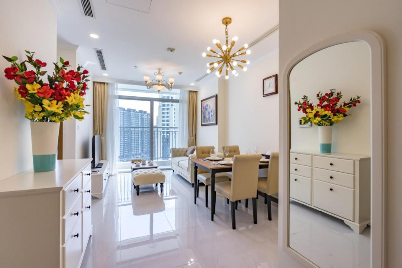 Luxury Vinhomes Central Park Humi Apartment Хошимин Экстерьер фото