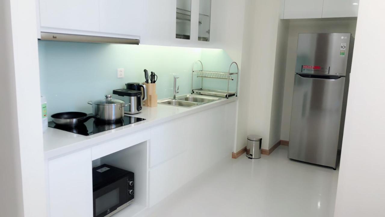 Luxury Vinhomes Central Park Humi Apartment Хошимин Экстерьер фото
